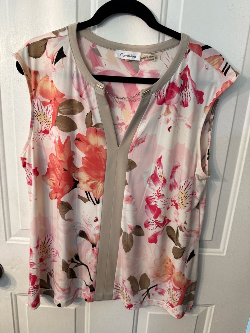 Calvin Klein Pink Floral V-Neck Sleeveless Top with Tan Trim